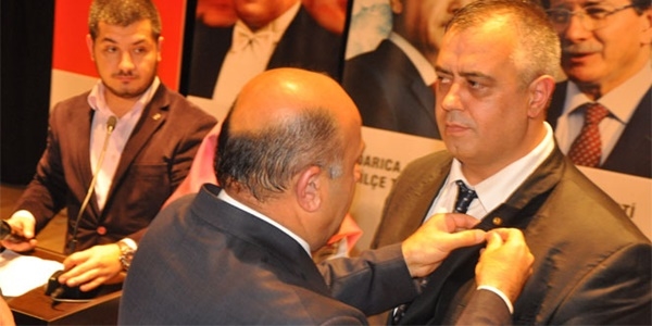 MHP'den istifa edip 150 kişiyle beraber AK Parti'ye geçti!