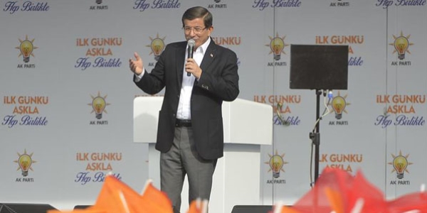 'Türkiye'nin kilometre taşlarını döşemeye devam edeceğiz'