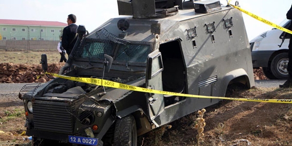anlurfa'da polis arac devrildi: 1 ehit