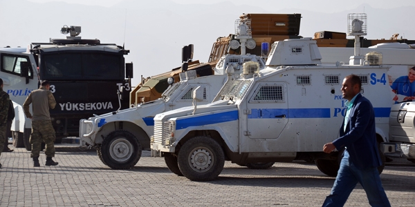 �ehit Astsubay Rahmi Y�lan'�n babaevinde yas var