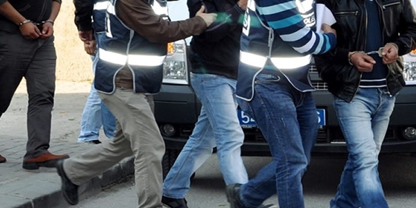 HDP milletvekili aday� ile il ba�kan� g�zalt�na al�nd�