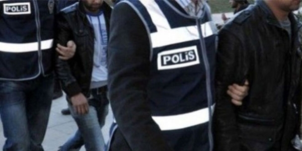 �stanbul'da I��D operasyonu: 12 g�zalt�