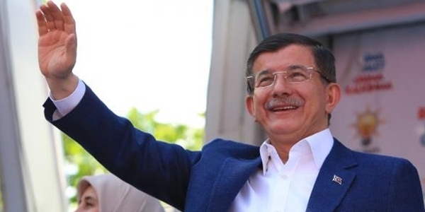 'Demokrasiyi esas alan yeni bir anayasa yapacağız'