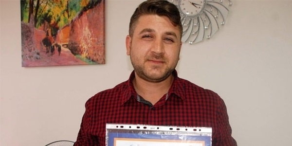 Bombacıyla aynı soyisim hem işinden hem eşinden etti