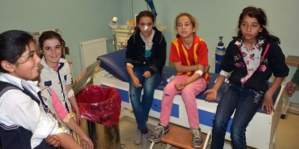 Sabah kahvaltısı 40 öğrenciyi zehirledi