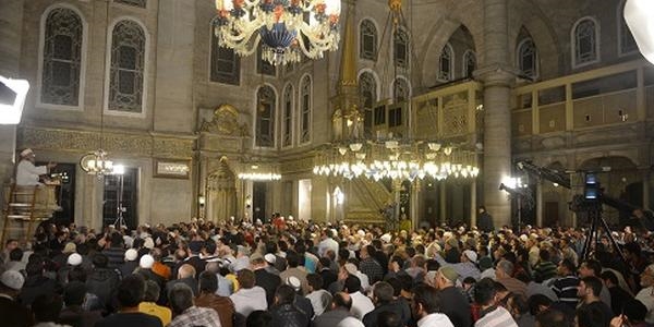 '15 gn takvimdeki namaz saatlerine 1'er saat ekleyin'