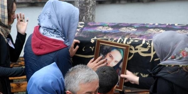 17 yaşındaki İrem, lösemiden öldü