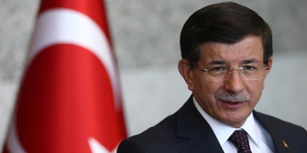 Davutoğlu Facebook'ta erişim rekoru kırdı