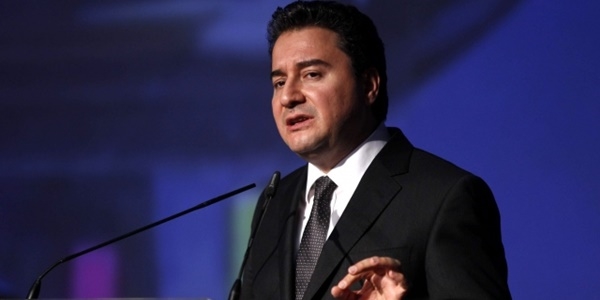 Babacan: Seçimde bıçak sırtındayız