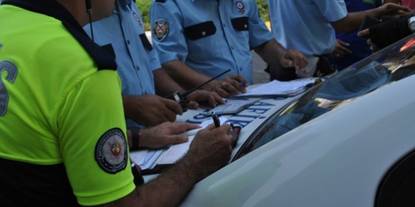 Trafik cezaları e-Devlet'ten öğrenilebilecek