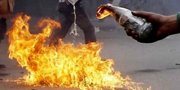 Siirt'te çok sayıda molotofkokteyli ele geçirildi