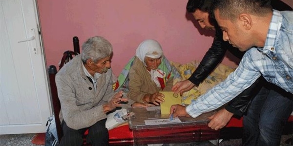 Bu köyde iki kişi oy kullandı