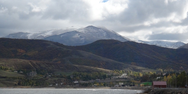 Bitlis'te yüksek kesimlere kar yağdı