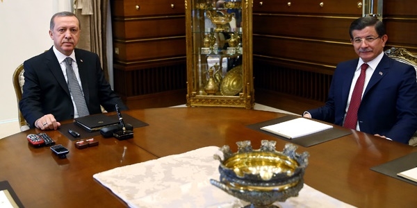 Erdoğan ile Davutoğlu seçim sonrası ilk kez bir araya geldi