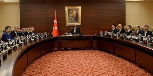 'Ağır abiler' kabineye dönüyor