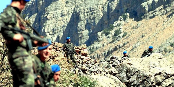 Hakkari'de çatışma: 2 şehit, 15 terörist öldürüldü