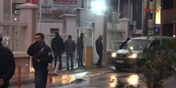 İzmir'de 12 kişi savcılık talimatıyla serbest bırakıldı