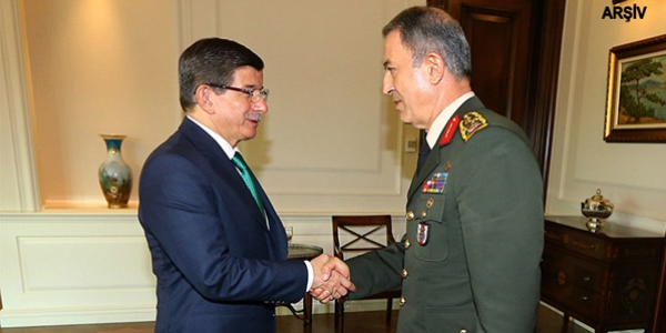 Başbakan Davutoğlu Orgeneral Akar'ı kabul etti