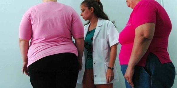 Obezite yürüyüş şeklini bozuyor