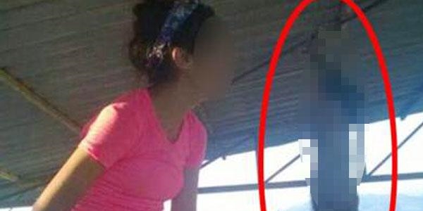 Liseli kız kediyi asıp fotoğraf çektirmiş!