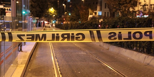 İstanbul'da 'eş zamanlı' bomba paniği