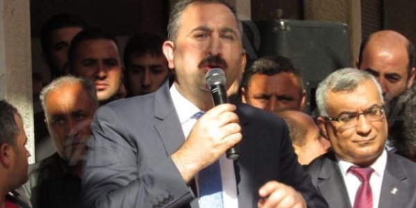 Gül: Bu ülkede son zamanlarda iki devrim yaşandı