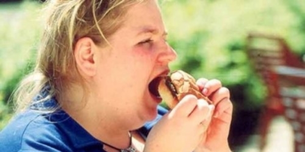 Hazır ve hızlı gıda tüketimi obez yapıyor