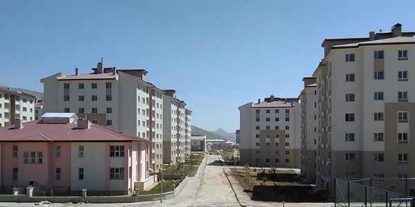 TOKİ 3 bin 635 konutu emeklilere tahsis etti