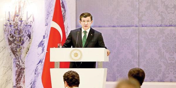 Davutoğlu, asgari ücret için ekonomi dünyasıyla buluşuyor