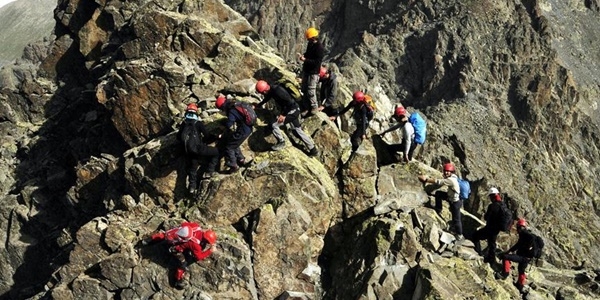 Ter�r sald�r�lar� do�a sporu etkinliklerini de engelledi