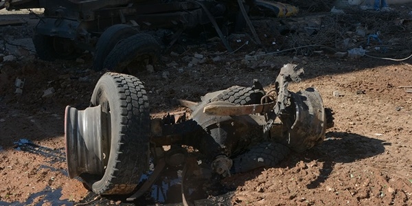 Polise bombalı saldırı: 1 sivil öldü 1 polis yaralandı
