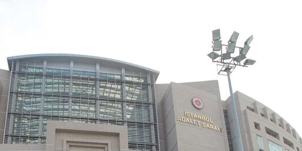 Adliyede 'paralel' sızıntı önlemi