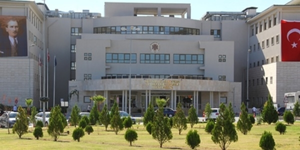 2 doktor ve 1 hastane personeli serbest bırakıldı