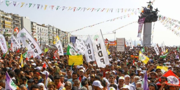 HDP'ye, zmir mitingi nedeniyle dava ald
