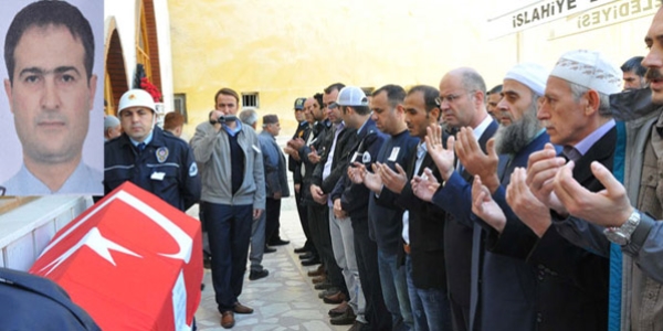 Kansere yenilen polis memuru topra�a verildi