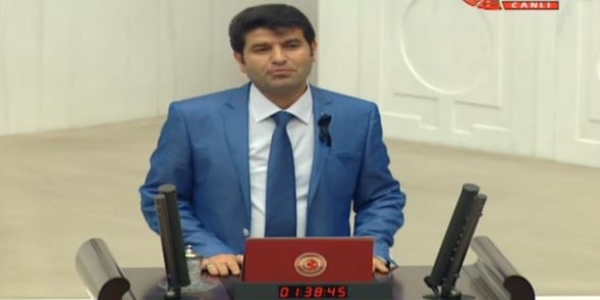 HDP'li Aslan da kürsüden Arapça mesaj verdi