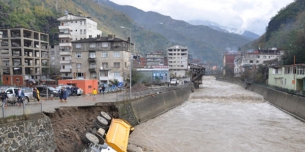 Artvin'de 170 konutun tahliyesine karar verildi