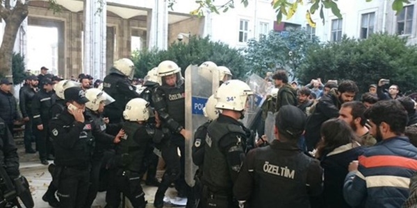 İstanbul Üniversitesi'nde gerginlik: 5 gözaltı
