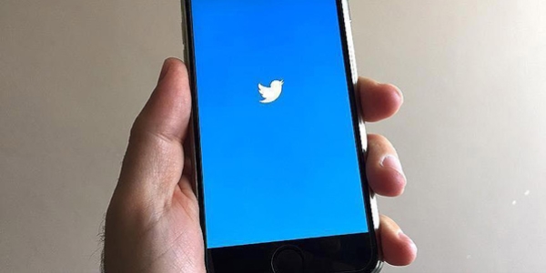 Crowell: Günde 110 kez twitter'a giriyorlar