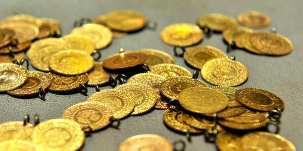 Alt�n fiyatlar� Fed ile y�kseli�e ge�ti