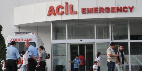 Üzerine televizyon düşen çocuk ağır yaralandı