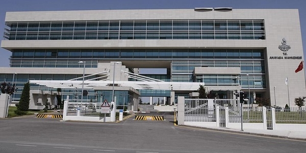 Plastik mermiden g�z�n� kaybedene 15 bin lira tazminat