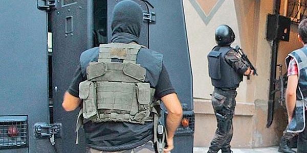 Ter�rist gruplar bin pi�man oldu