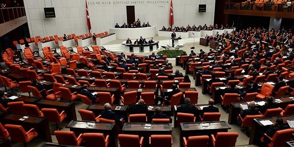 Cumhuriyet h�k�metlerinde bakanl�k say�s� tercihi