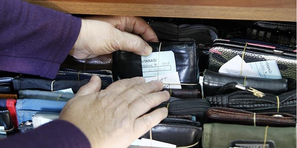 'Kadınlar para erkekler yüzük kaybediyor'