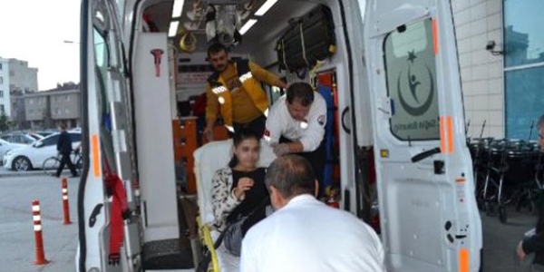 17 yaşındaki kız, tartıştığı kişi tarafından bıçaklandı
