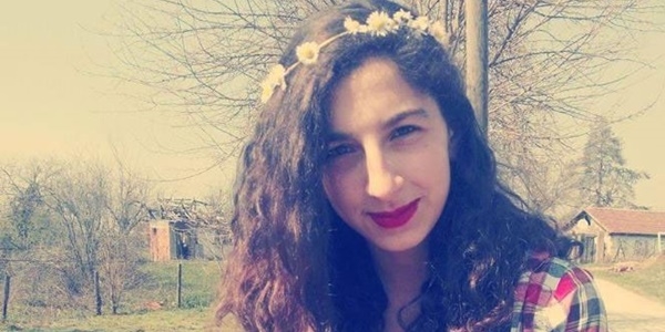 Liseli kız kazada can verdi