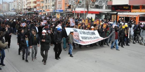 Erdoan' protesto eden 258 kiinin yarglanmasna baland