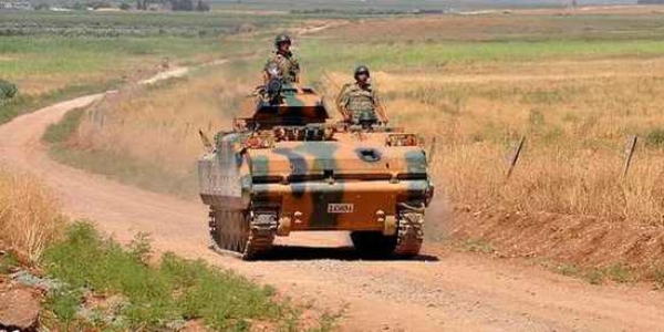 Suriye sınırında DAEŞ üyesi 2 kişi yakalandı
