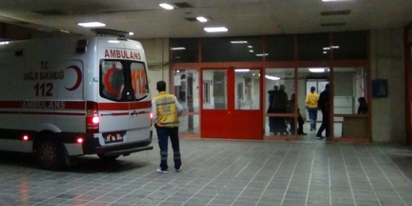 Şizofreni hastası uzman çavuşu yaraladı
